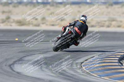 media/Dec-01-2025-Moto Forza (Mon) [[2daa91e15f]]/1-Advanced Group/Session 2 Turn 11 Backside/